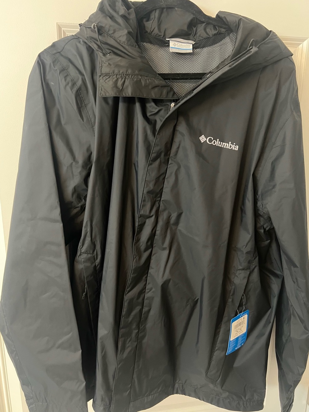Columbia Men's Black Hooded Raincoat with Mesh Lining